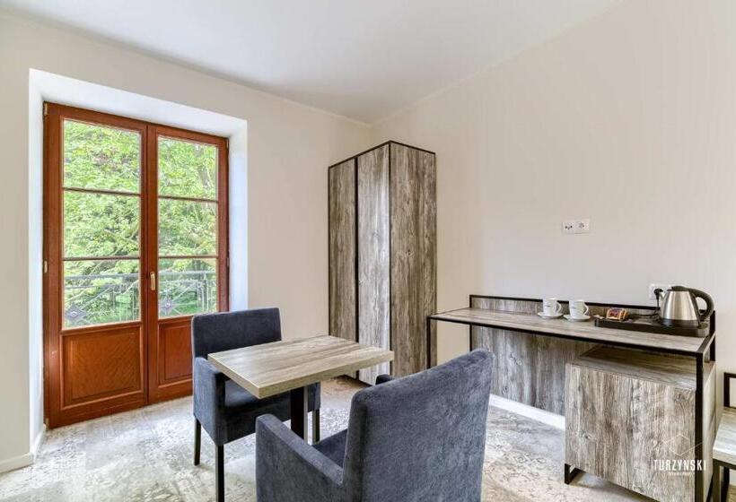 디럭스 룸, Pałac Wierzbiczany