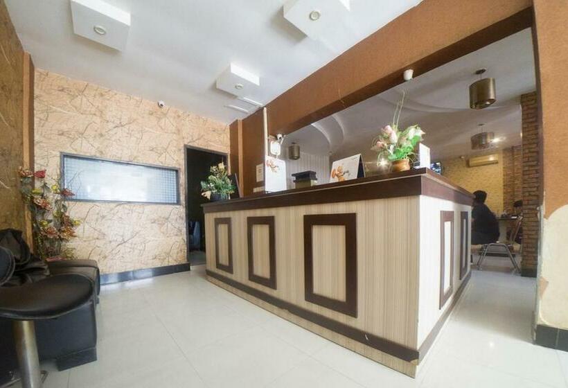 豪华房间, Reddoorz Plus Near Mall Panakukang 2