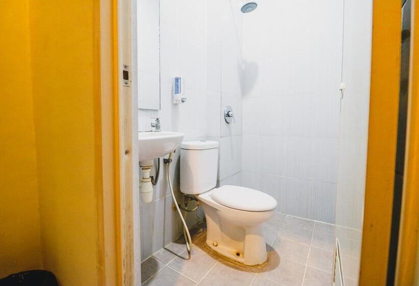 豪华房间, Reddoorz Plus Near Mall Panakukang 2