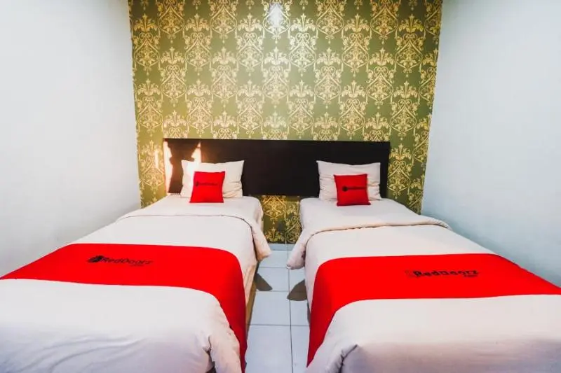 デラックスルーム, Reddoorz Plus Near Mall Panakukang 2