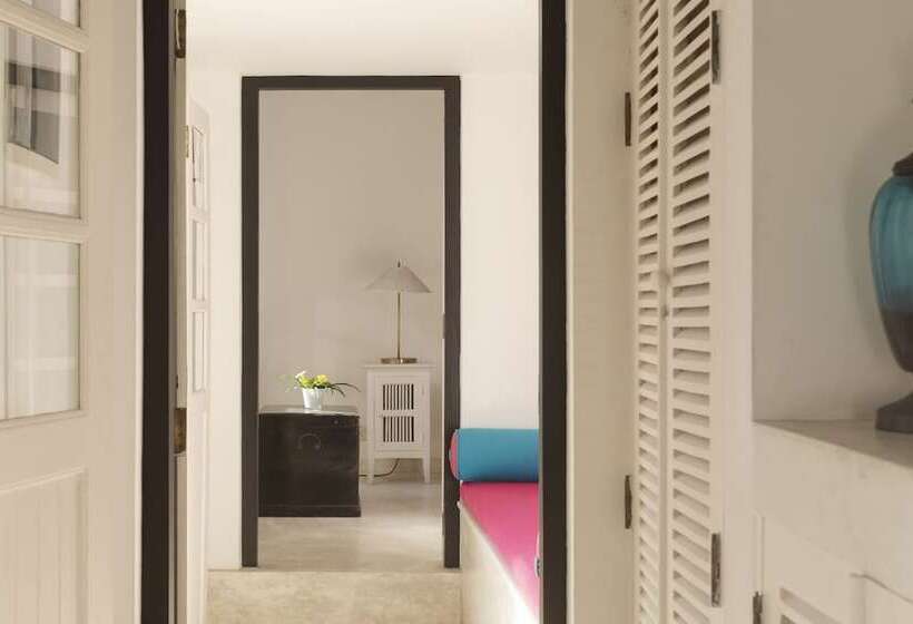 标准间, Coco Tangalla