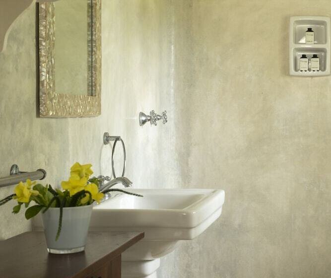 标准间, Coco Tangalla