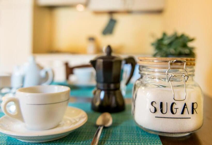 استودیوی استاندارد, Massa Alta B&b E Appartamenti