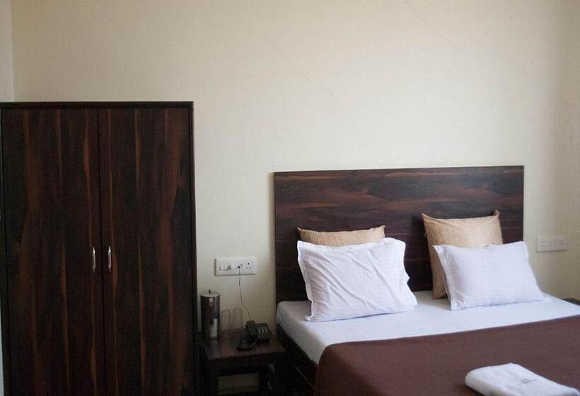 חדר סטנדרט, Govindpuram, Kolhapur