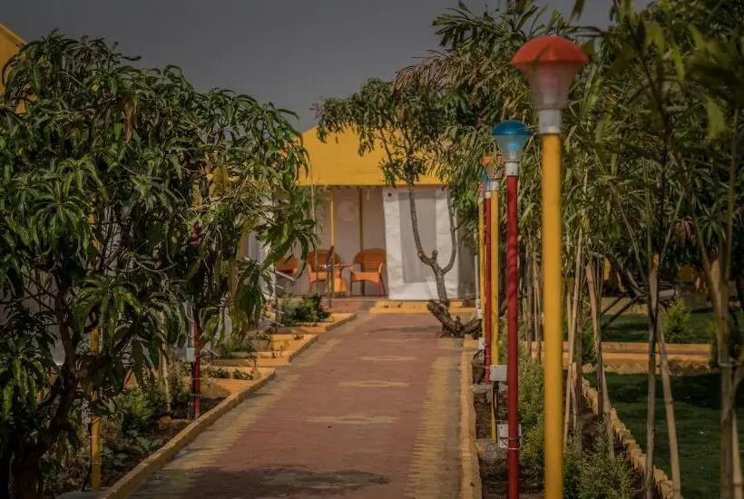 デラックスキャビン, Natures Dreamland Holiday Homes, Igatpuri