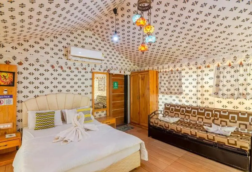 デラックスキャビン, Natures Dreamland Holiday Homes, Igatpuri