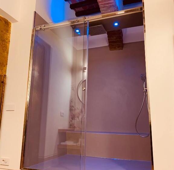 豪华套房, La Corte Segreta