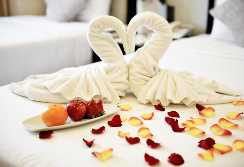 Basic-huone, Aura One