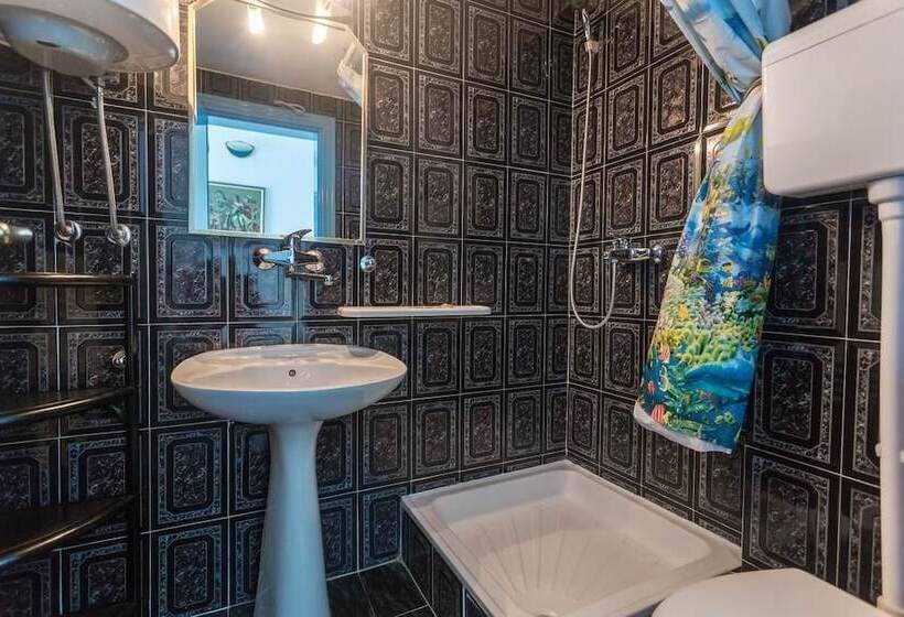 2-Bedroom Classic Apartment, Jovana