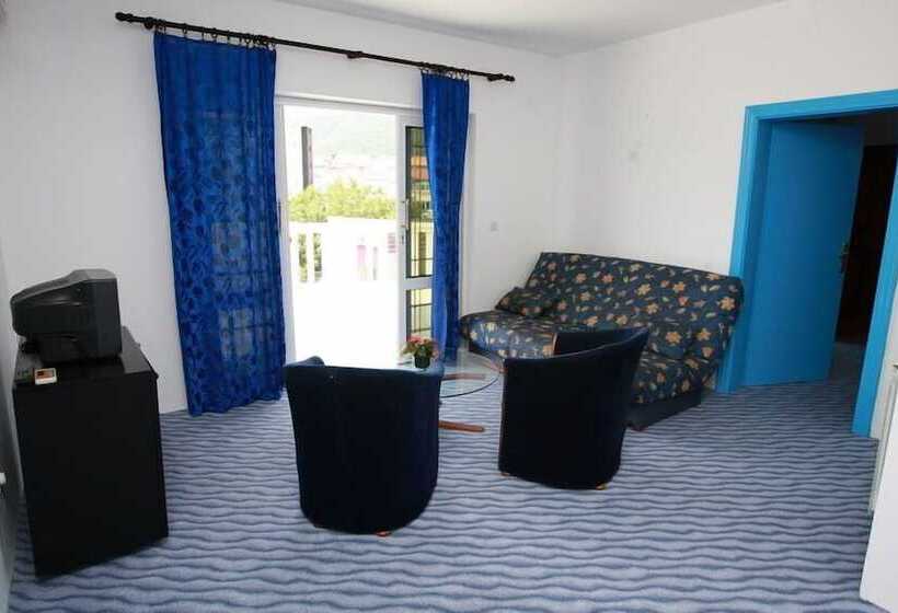 2-Bedroom Classic Apartment, Jovana