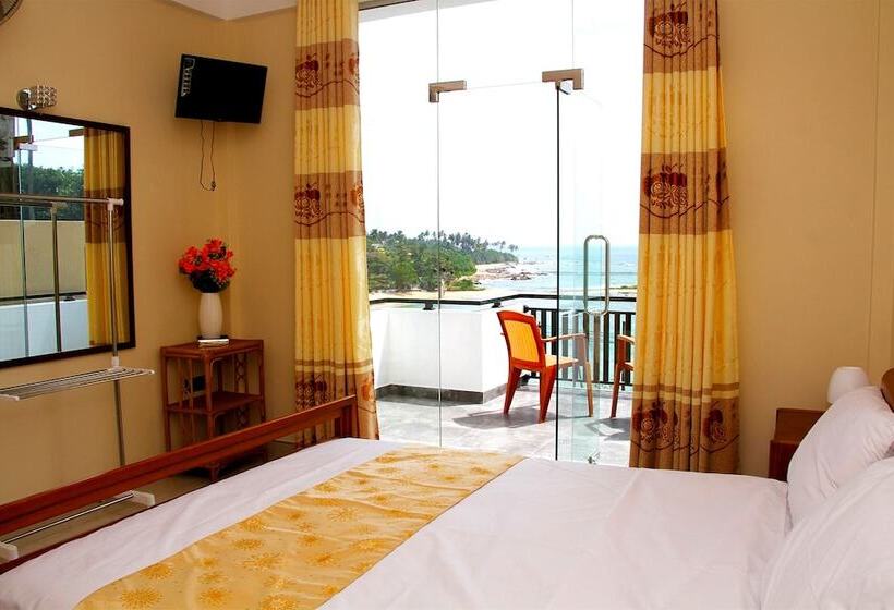 オーシャンビューデラックスルーム, Queens Beach