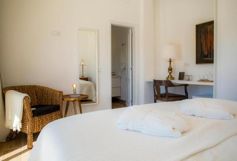 اتاق استاندارد با چشم‌انداز استخر, Casa Luisandra Boutique Hotel B&b