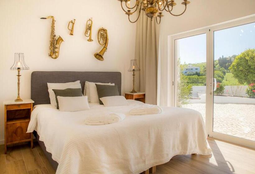 اتاق استاندارد با چشم‌انداز استخر, Casa Luisandra Boutique Hotel B&b