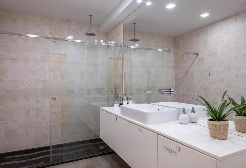 Camera Standard Bagno Condiviso, Hola Lisbon Suites