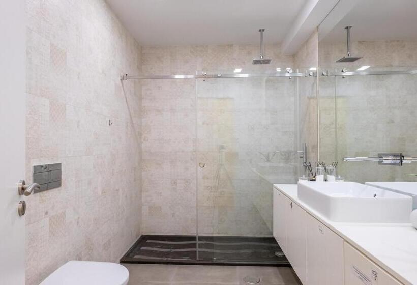 Camera Standard Bagno Condiviso, Hola Lisbon Suites