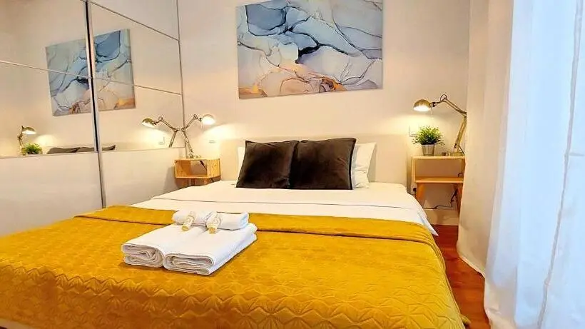 اتاق استاندارد با سرویس بهداشتی مشترک, Hola Lisbon Suites