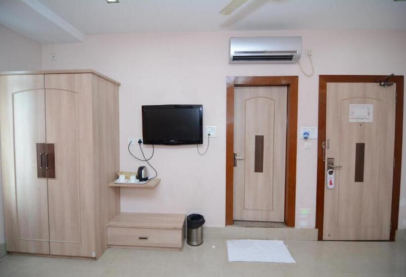 غرفة قياسية, Royal Highness