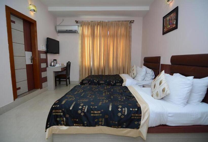 غرفة قياسية, Royal Highness