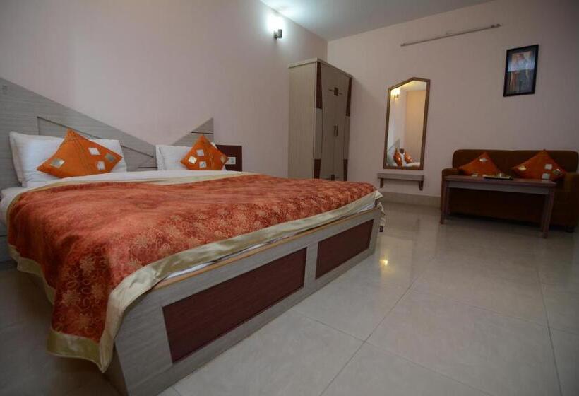 غرفة ديلوكس, Royal Highness