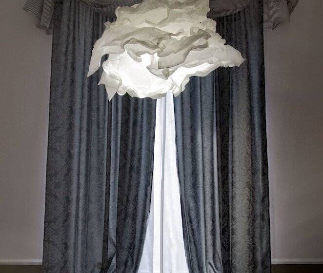 اتاق لوکس, Affittacamere Angel 2