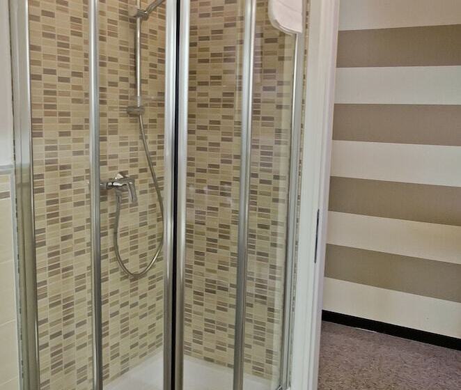 اتاق لوکس با بالکن, Affittacamere Angel 2