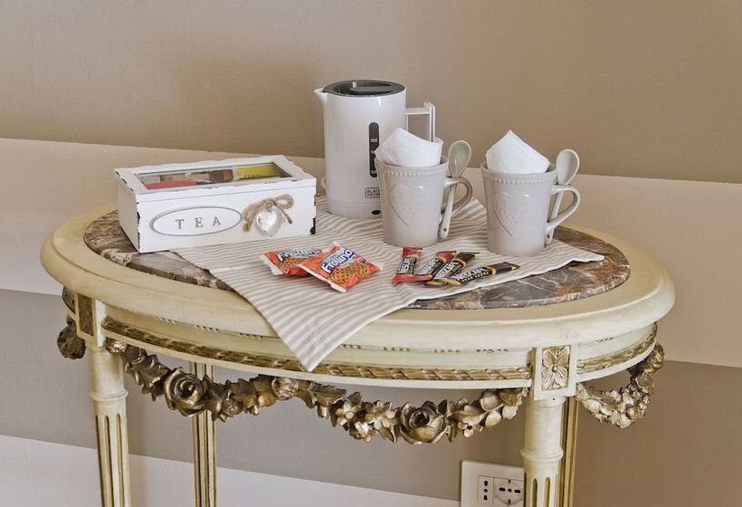 اتاق لوکس با بالکن, Affittacamere Angel 2