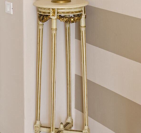 اتاق لوکس با بالکن, Affittacamere Angel 2