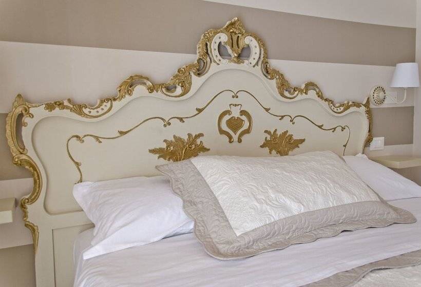 اتاق لوکس با بالکن, Affittacamere Angel 2