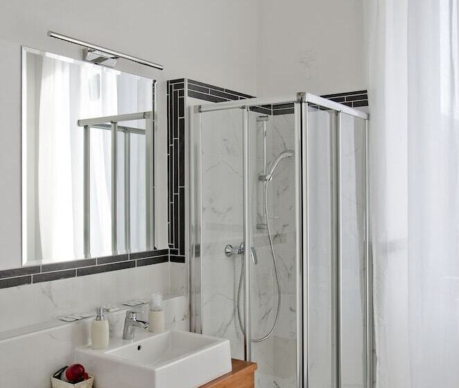 اتاق لوکس سه تخته, Affittacamere Angel 2