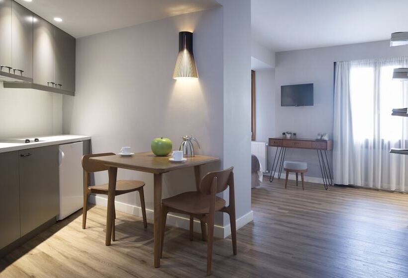 Люкс, Apollon Library Suites