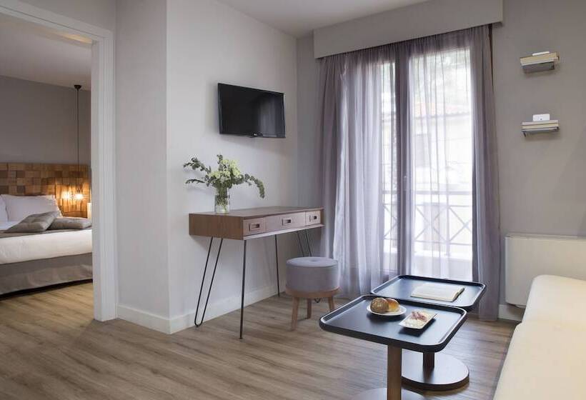 Люкс Премиум, Apollon Library Suites