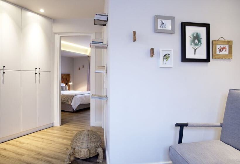 Люкс Премиум, Apollon Library Suites