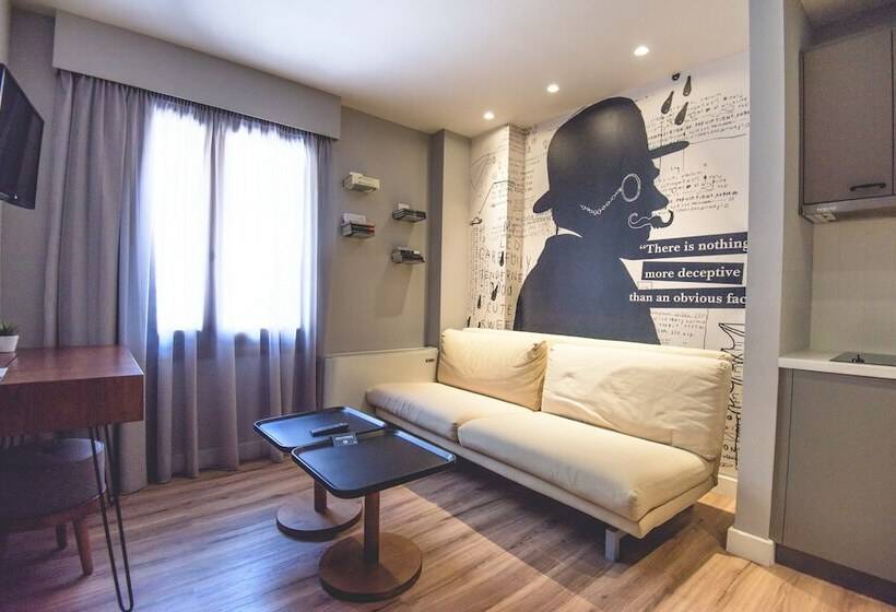 Люкс Премиум, Apollon Library Suites