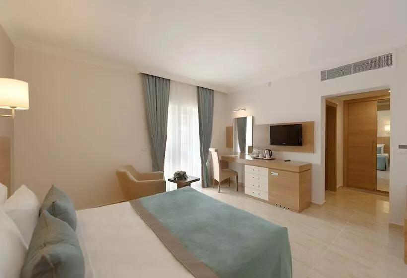 اتاق خانوادگی, Club Marco Polo Premium All Inclusive