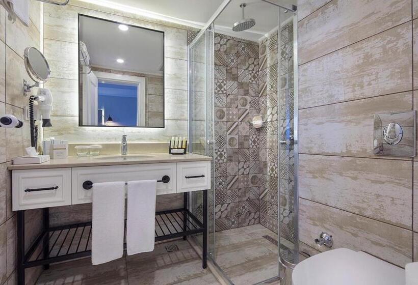 اتاق پریمیوم سه تخته, Club Marco Polo   Premium All Inclusive