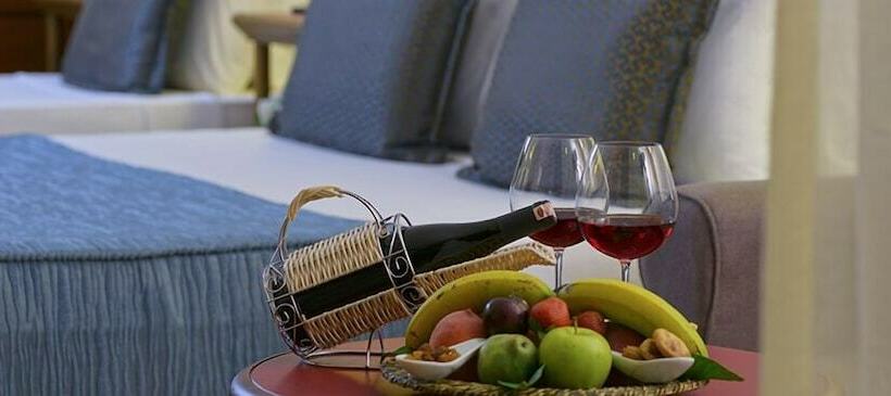 غرفة قياسية إطلالة جانبية علي البحر, Grand Kaptan Hotel   All Inclusive