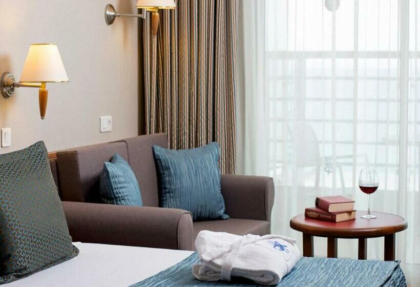 غرفة قياسية إطلالة جانبية علي البحر, Grand Kaptan Hotel   All Inclusive