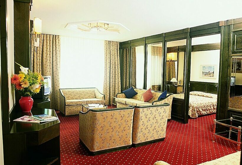 スイート, Istanbul Royal