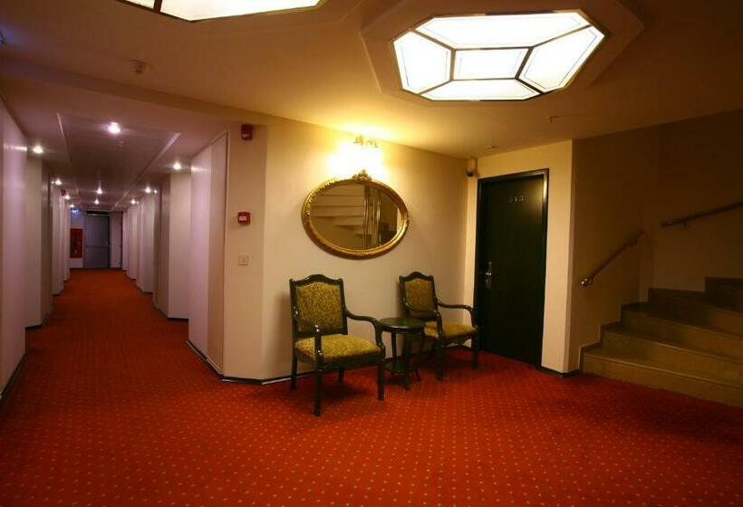 سوییت, Istanbul Royal