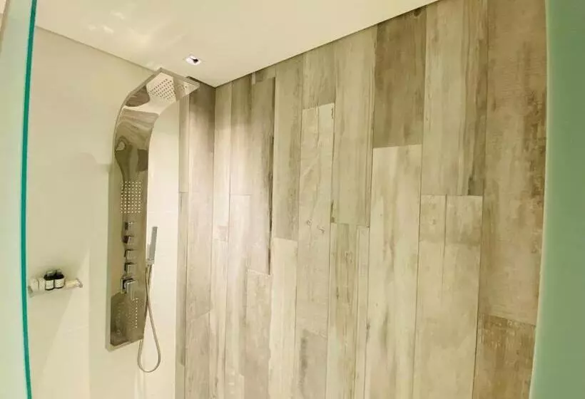 ジュニアスイート, La Capilla  Punta Del Este
