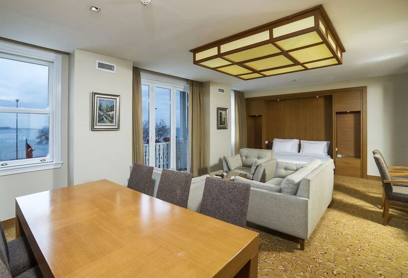 Suite Sea View, Radisson Hotel Istanbul Sultanahmet