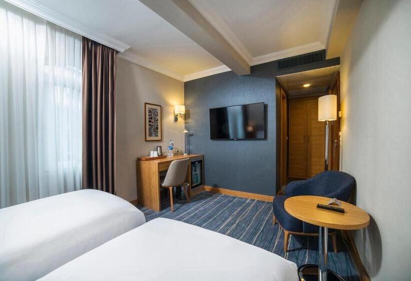 Standard Room, Radisson Hotel Istanbul Sultanahmet