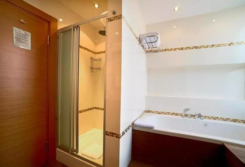 Suite Sea View, Radisson Hotel Istanbul Sultanahmet