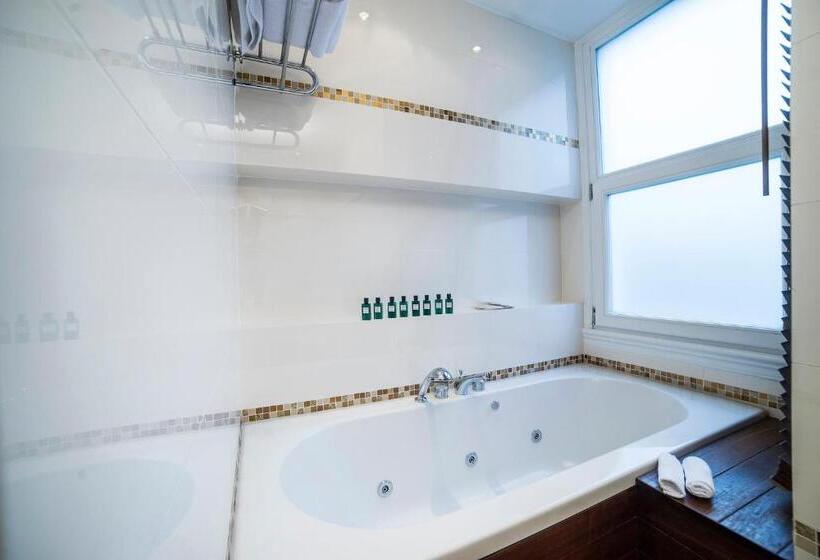 Suite Sea View, Radisson Hotel Istanbul Sultanahmet