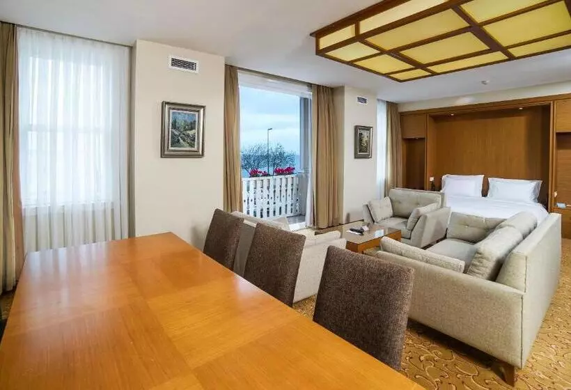 Suite Sea View, Radisson Hotel Istanbul Sultanahmet