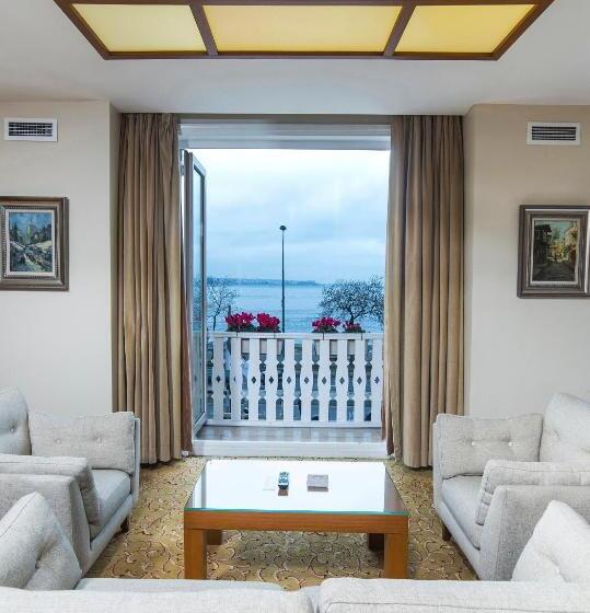 Suite Sea View, Radisson Hotel Istanbul Sultanahmet