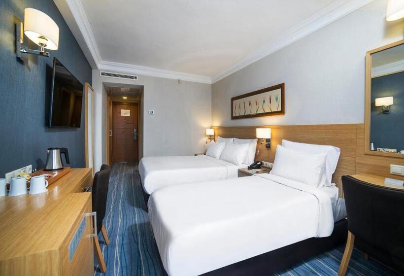オーシャンビュースタンダードルームバルコニー付き, Radisson Hotel Istanbul Sultanahmet