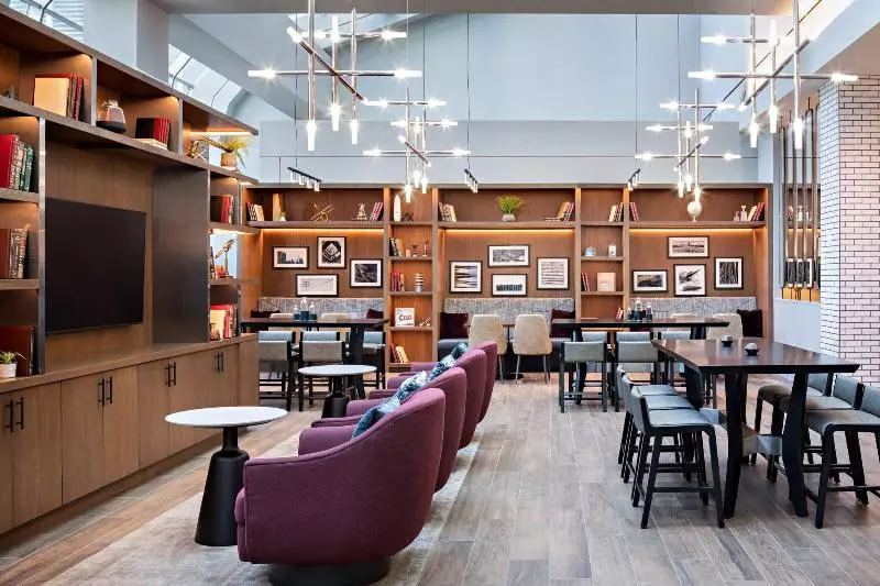 キングサイズベッドのクラブルーム, Sheraton Dallas