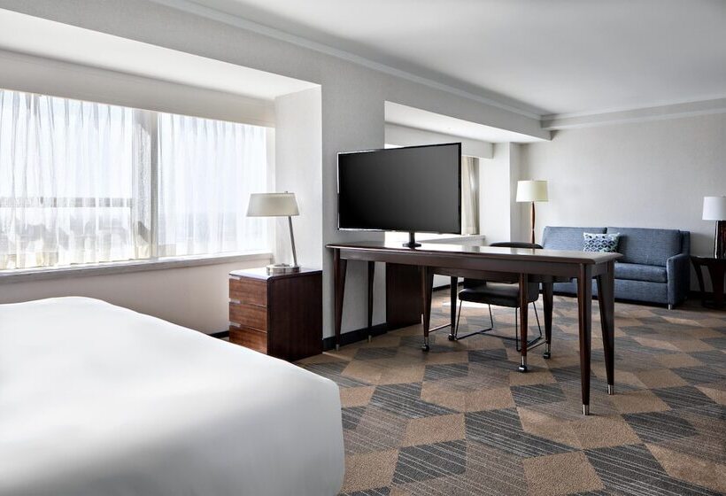 جناح جونيور, Sheraton Dallas