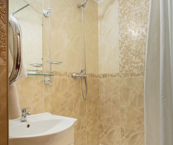 اتاق استاندارد یک نفره, Tourist Hotel Complex